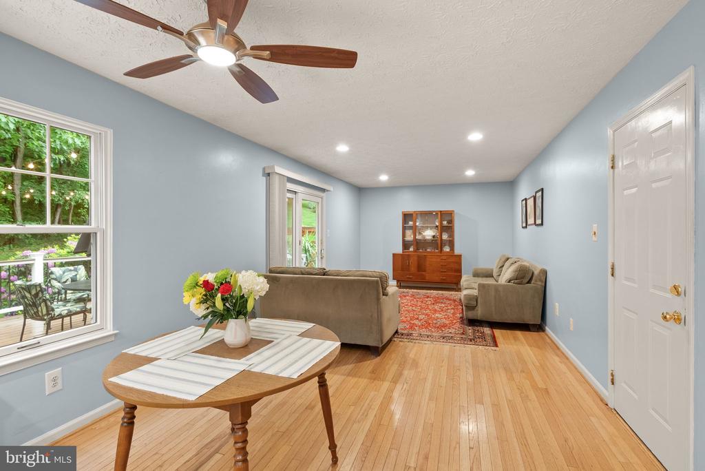 3428 Austin Ct
