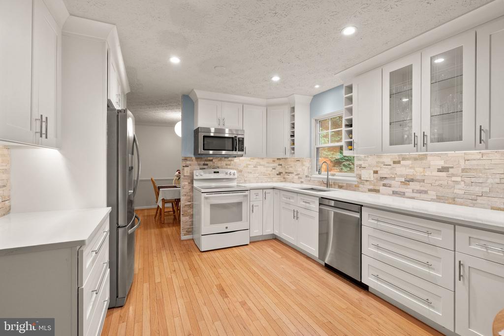 3428 Austin Ct
