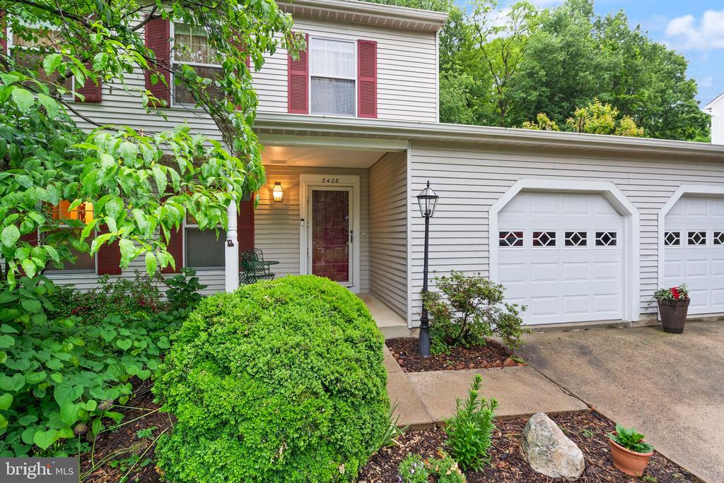3428 Austin Ct
