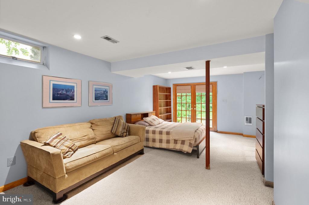 3428 Austin Ct