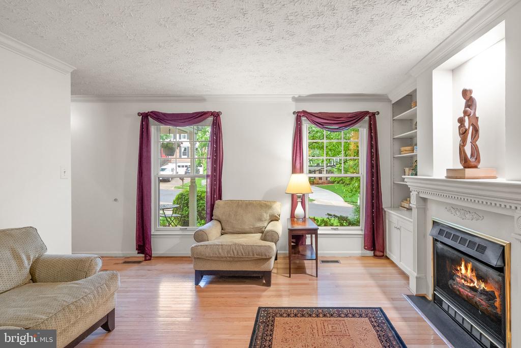 3428 Austin Ct