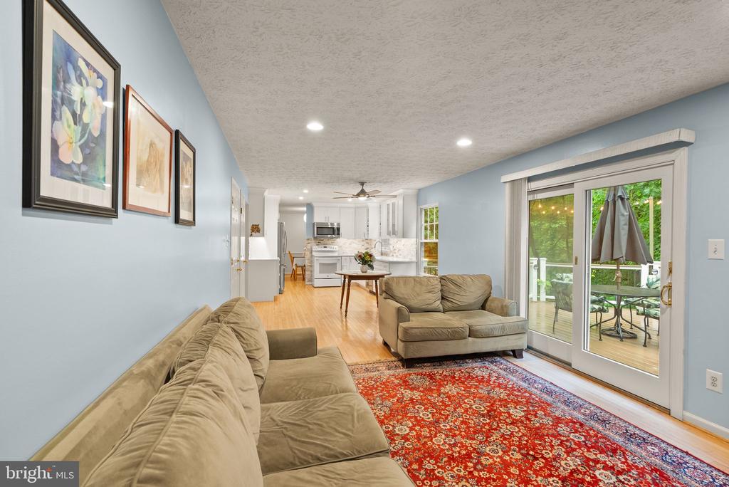 3428 Austin Ct