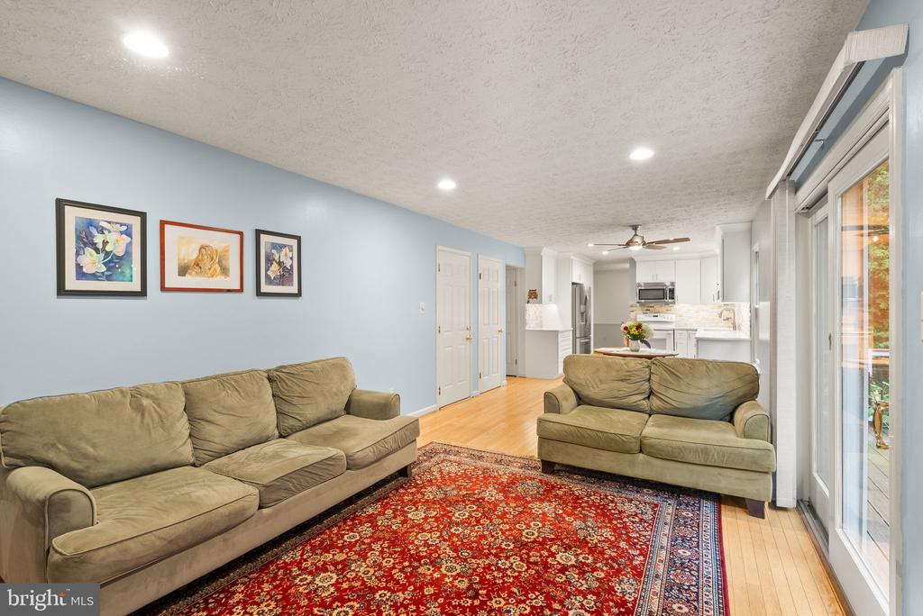 3428 Austin Ct