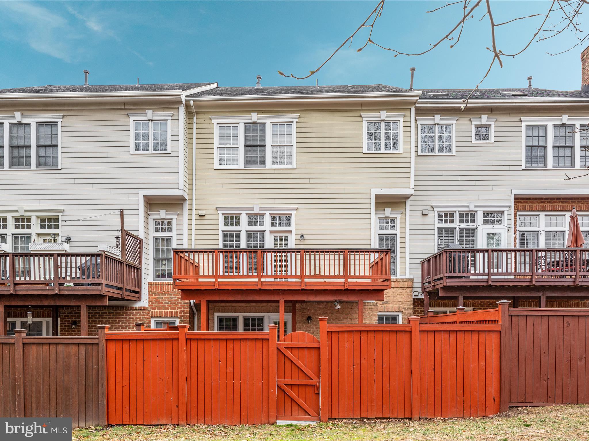 2305 SAWTOOTH OAK CT