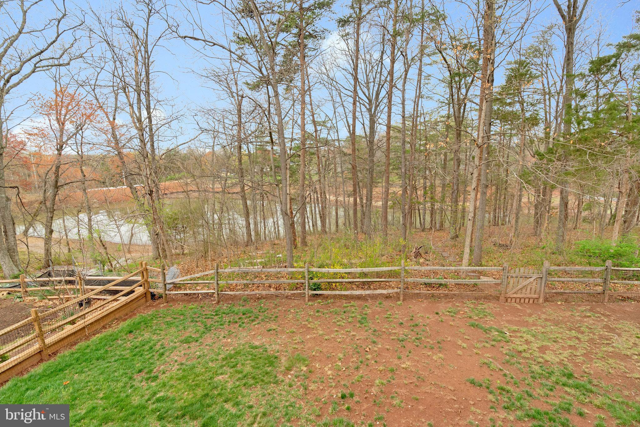 13482 Lake Shore Dr