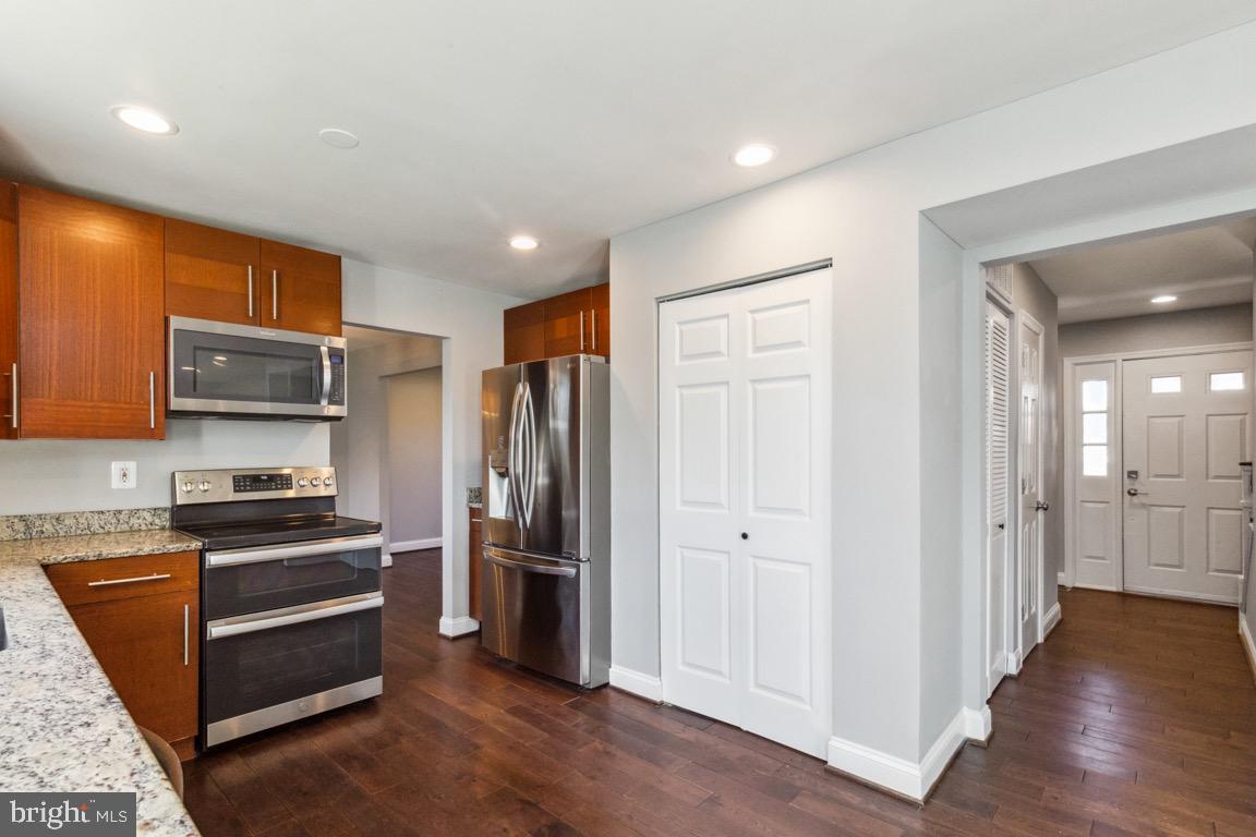 834 MOFFETT FORGE RD