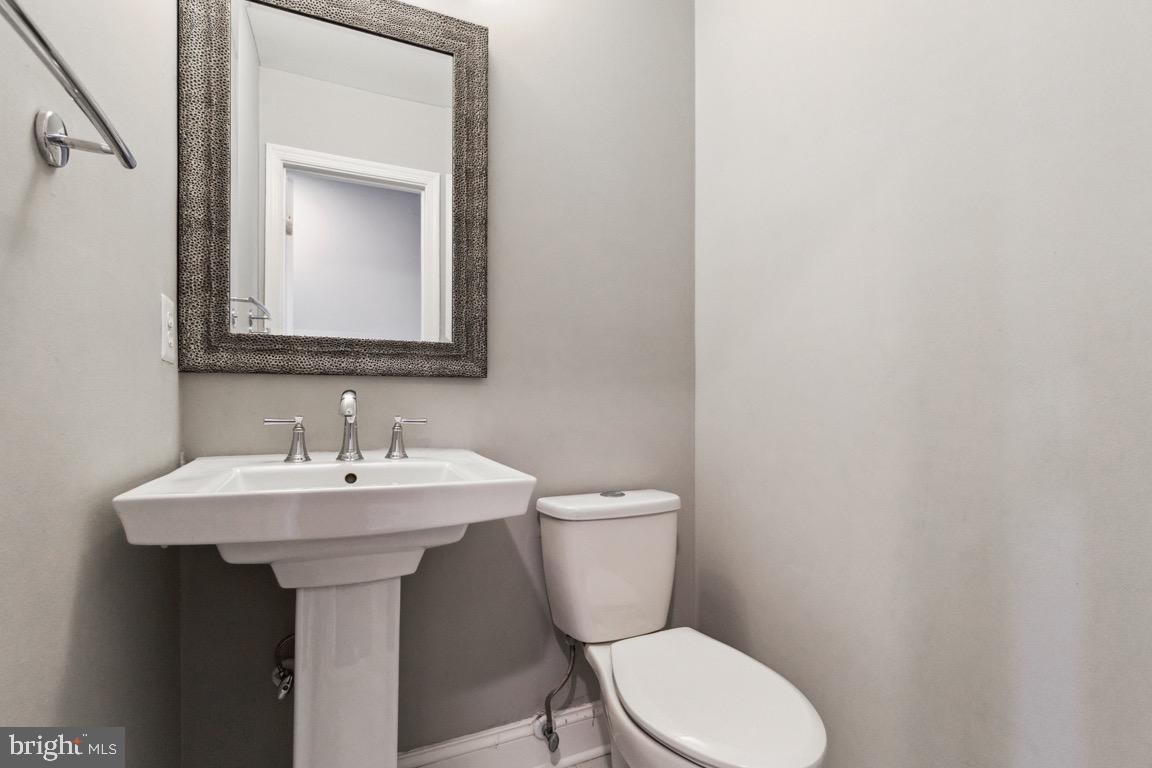 834 MOFFETT FORGE RD