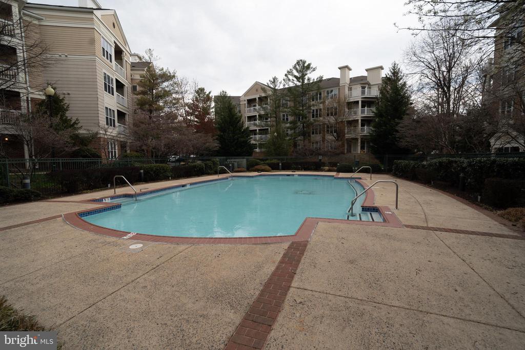 2204 Westcourt Ln #311