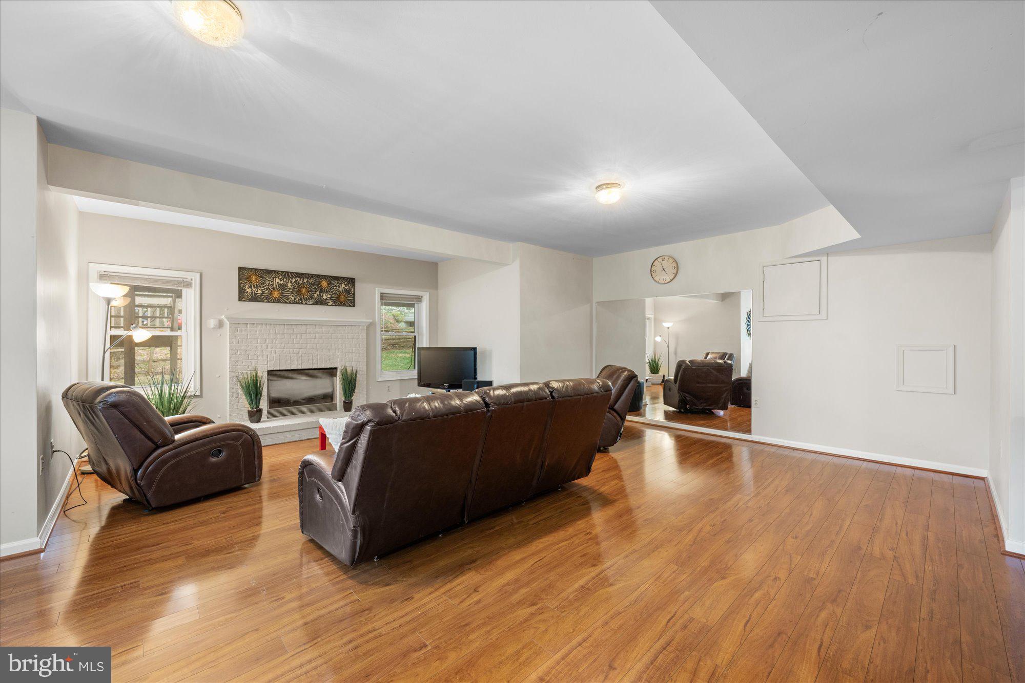 3035 Jeannie Anna Ct