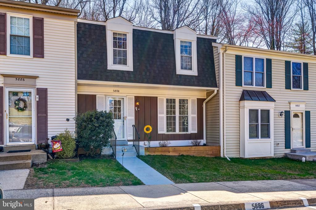 5884 Wood Flower Ct