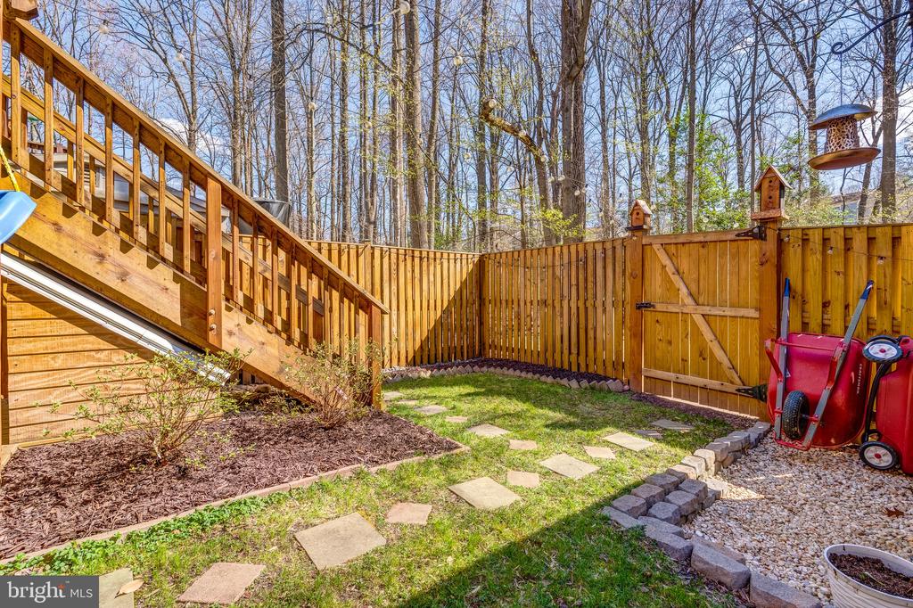 5884 Wood Flower Ct