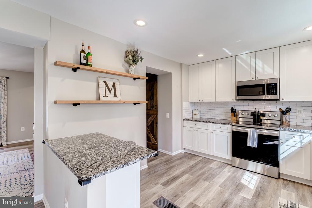 5884 Wood Flower Ct