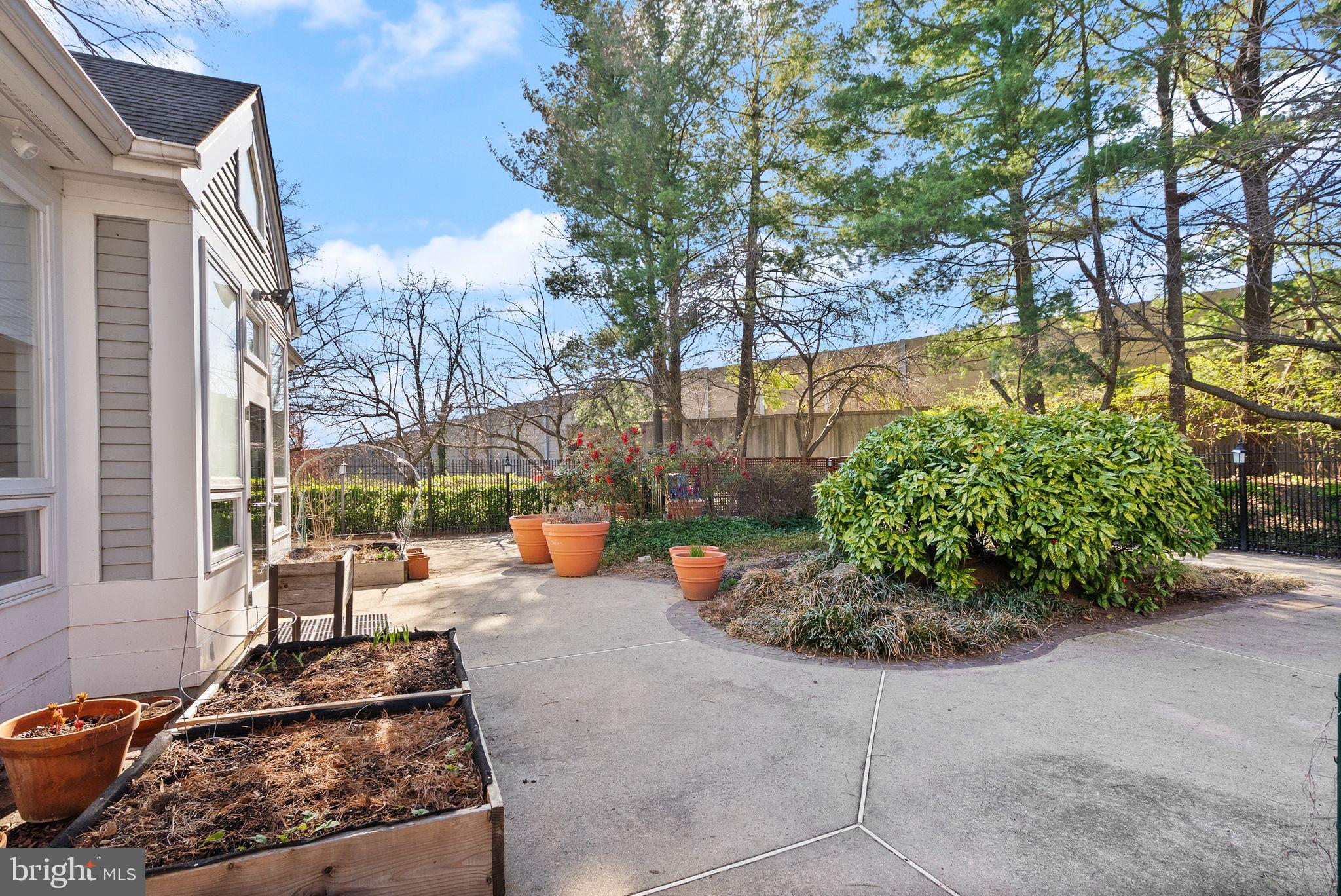 10302 Appalachian Cir #8-209