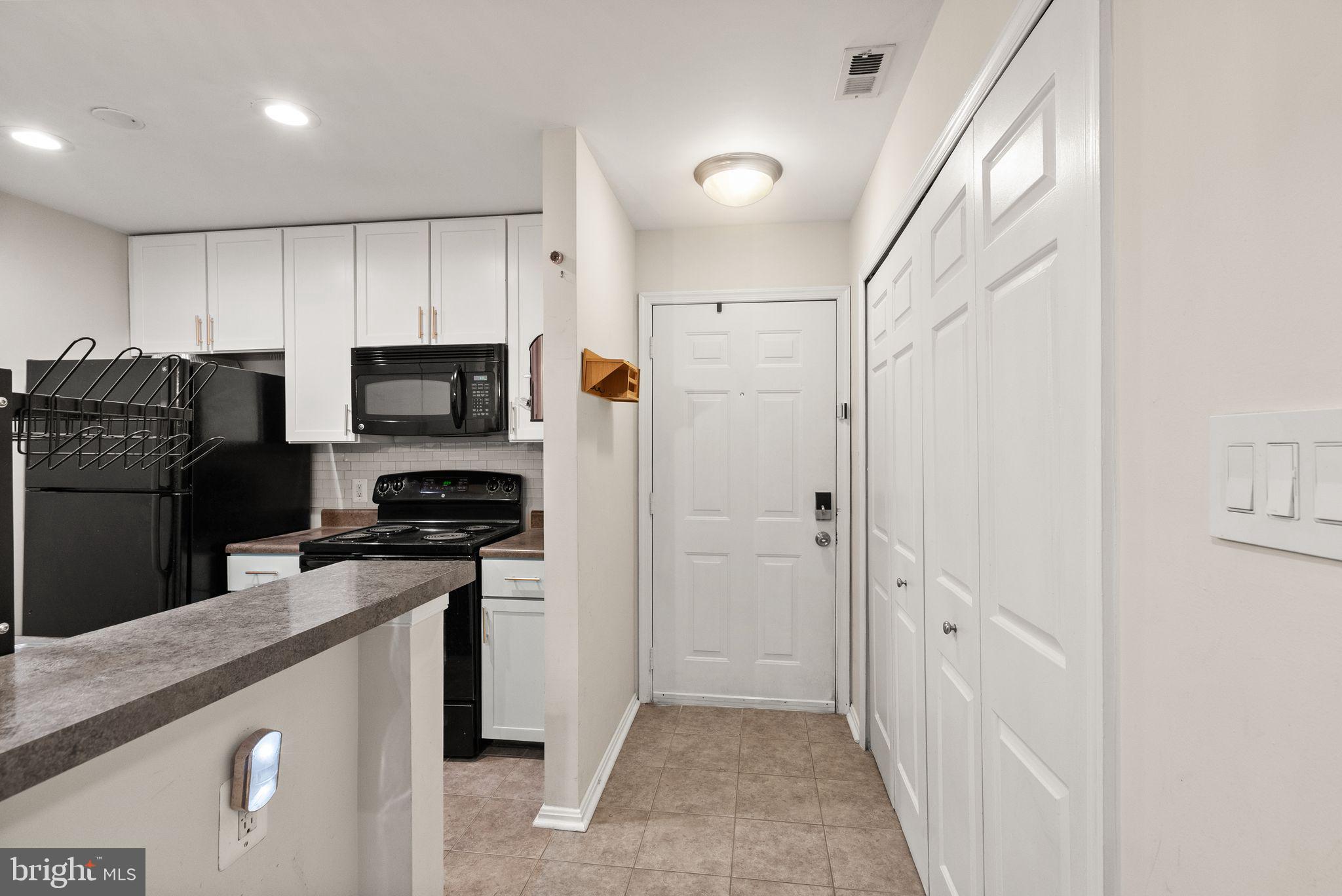 10302 Appalachian Cir #8-209