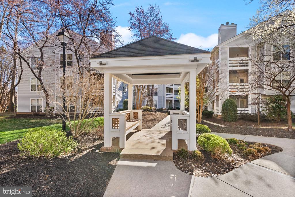 10302 Appalachian Cir #8-209