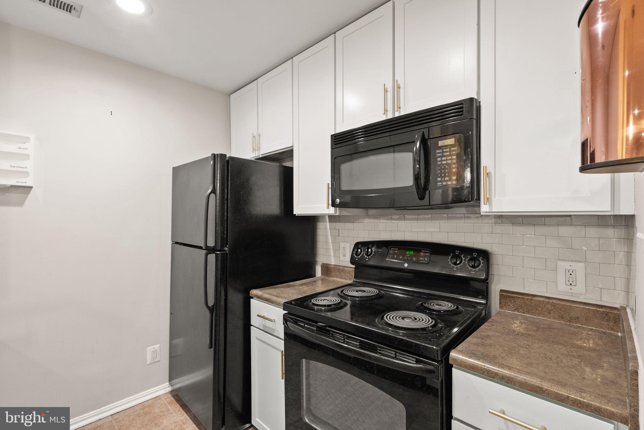 10302 Appalachian Cir #8-209