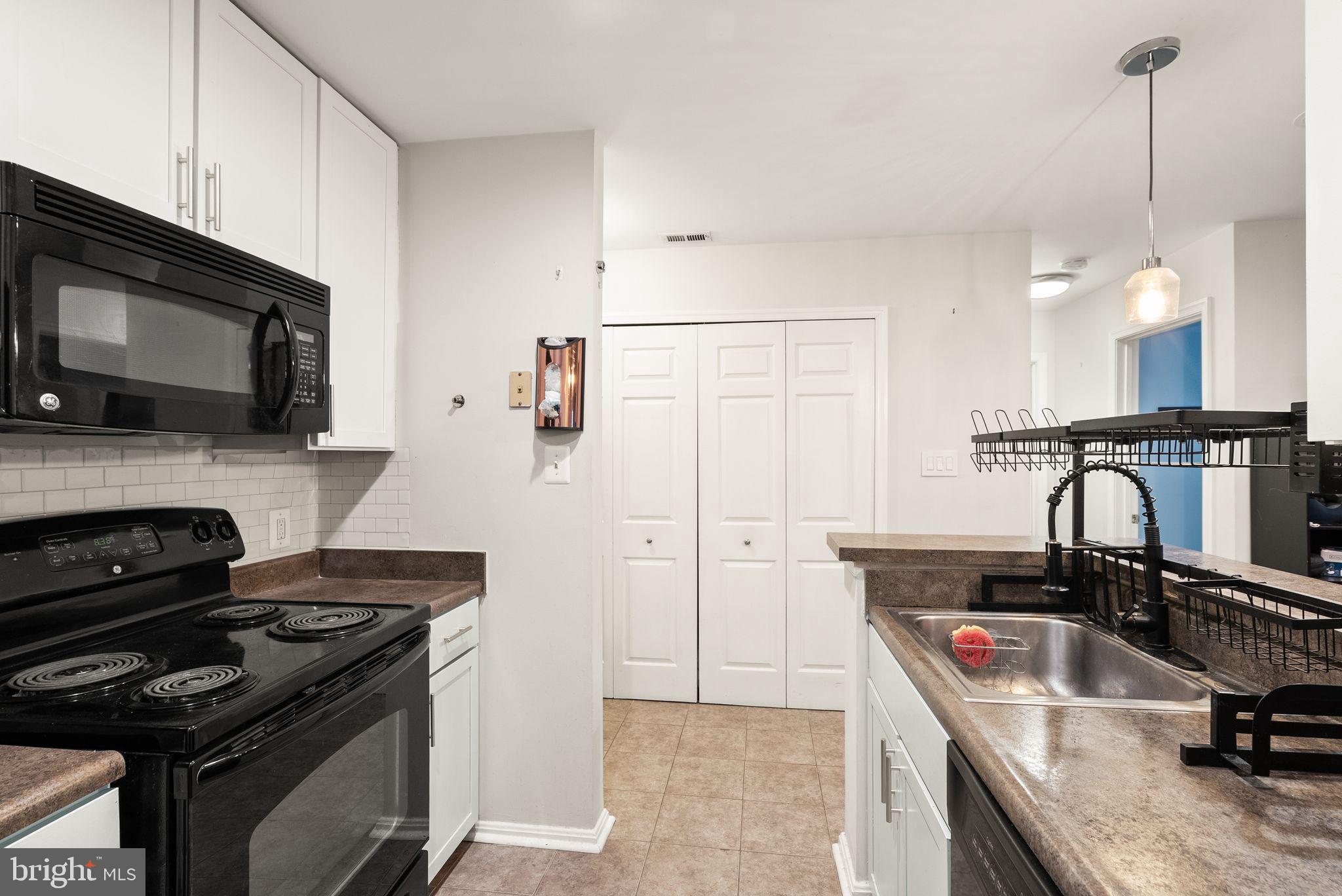 10302 Appalachian Cir #8-209