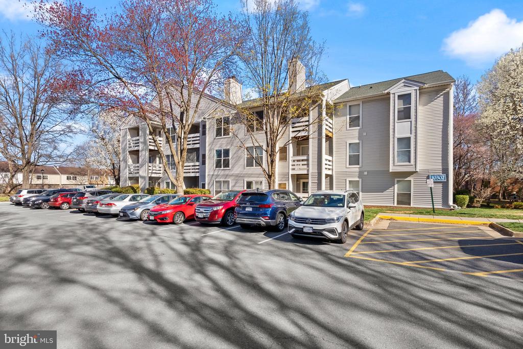 10302 Appalachian Cir #8-209
