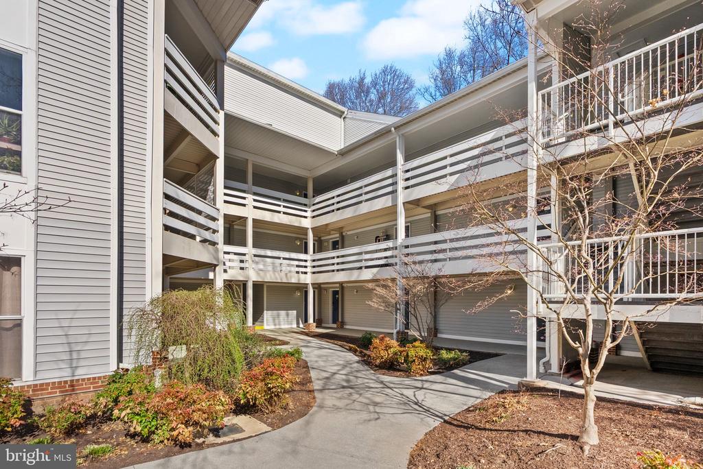 10302 Appalachian Cir #8-209