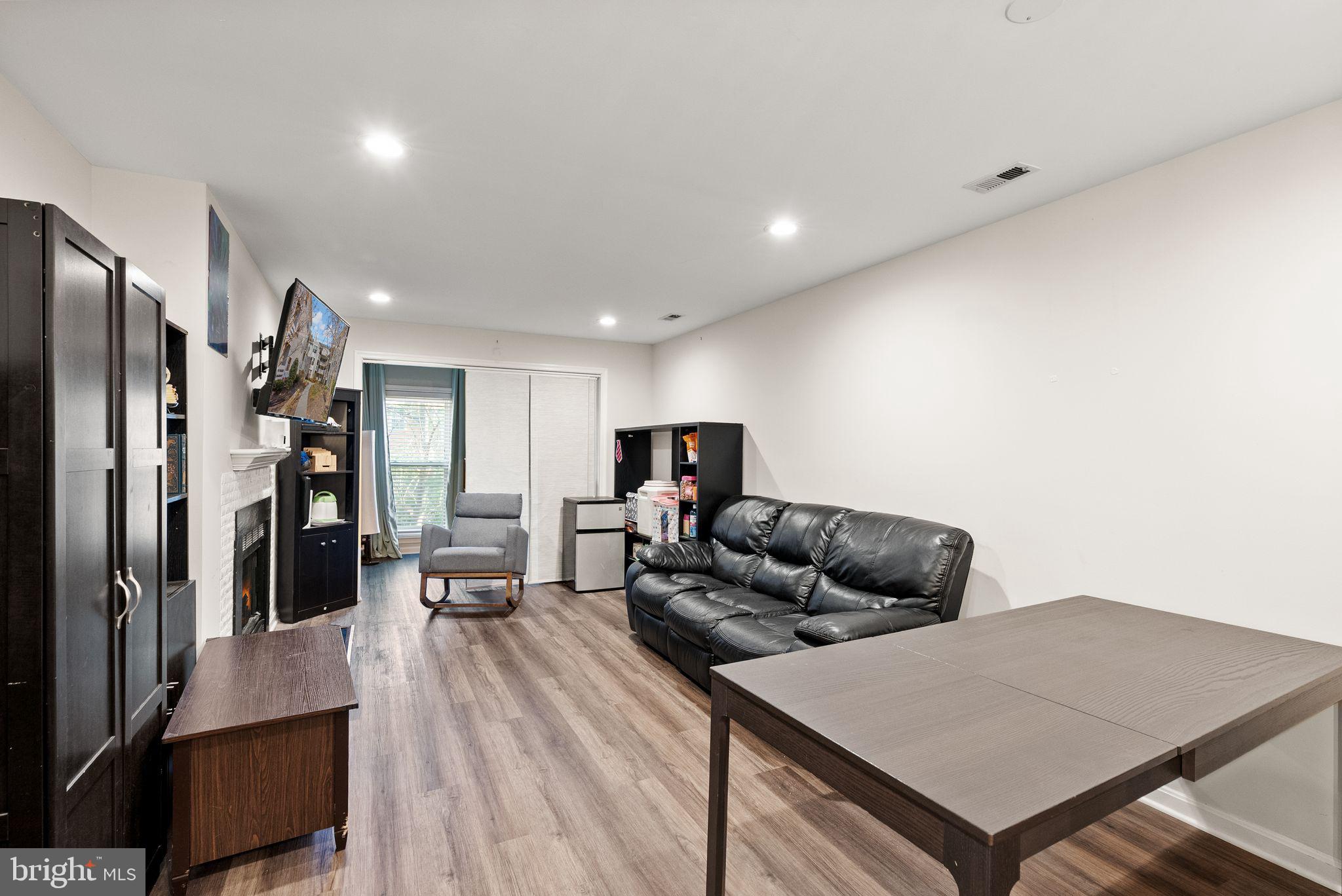 10302 Appalachian Cir #8-209