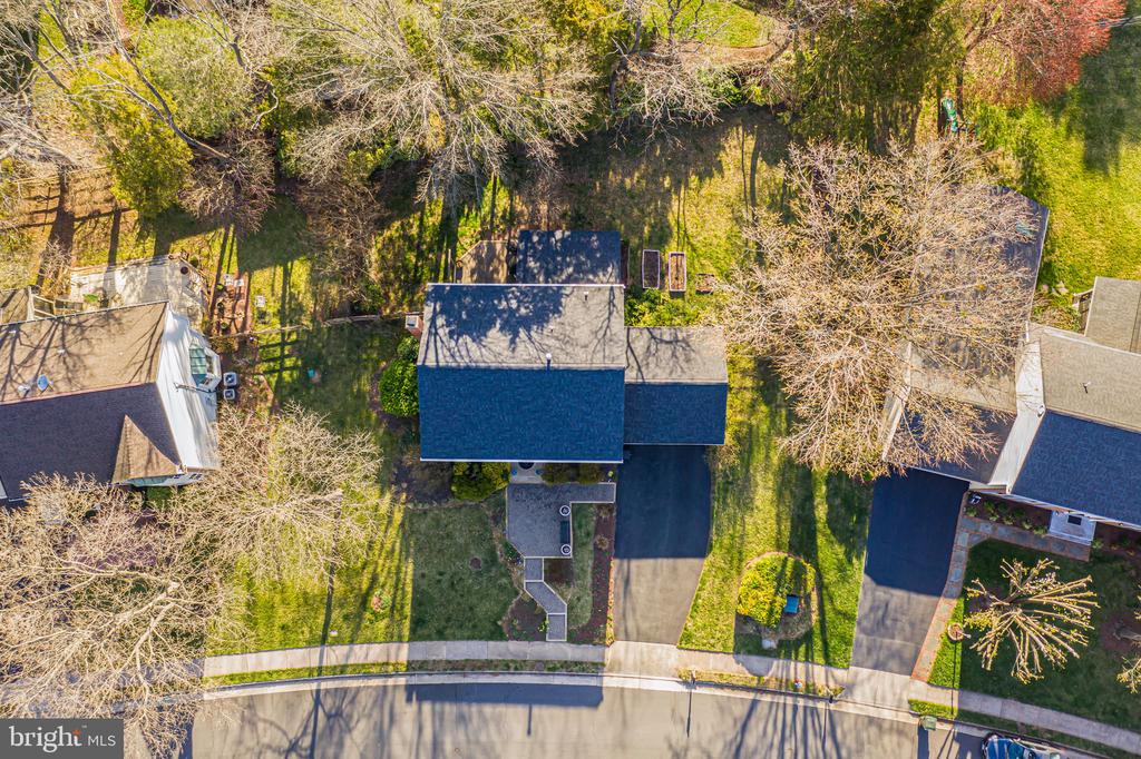 5215 Belle Plains Dr