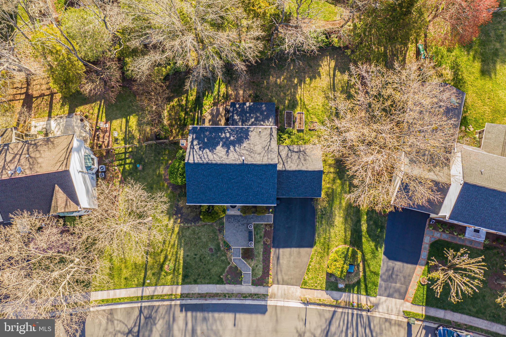5215 Belle Plains Dr