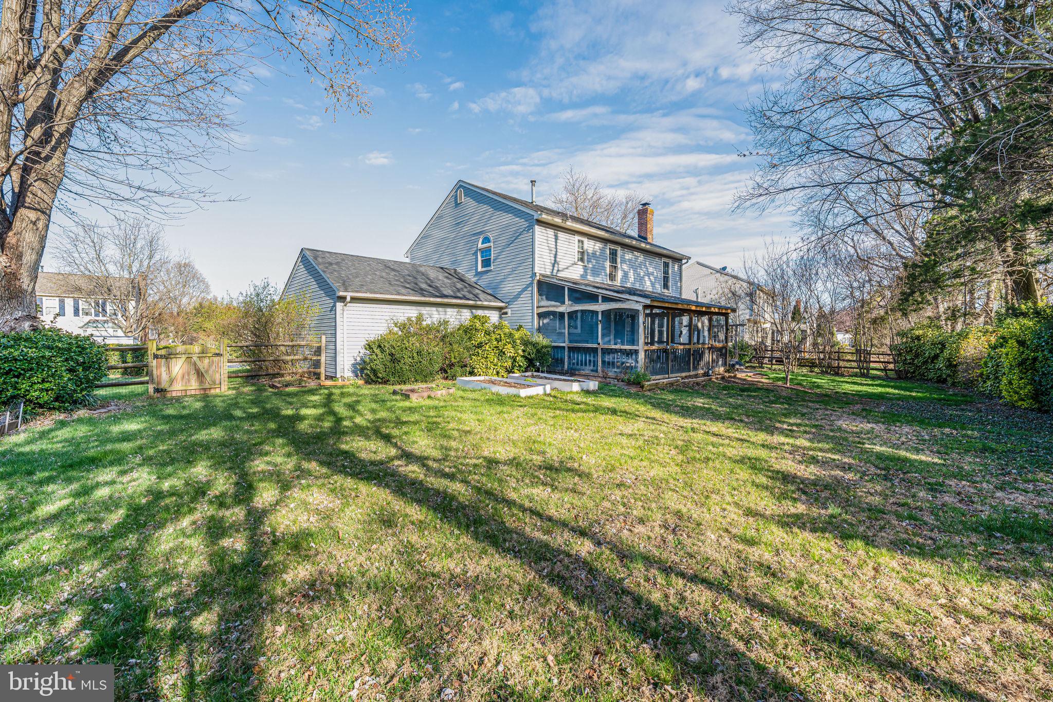 5215 Belle Plains Dr