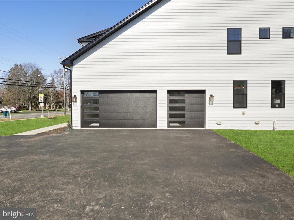 2505 Flint Hill Rd
