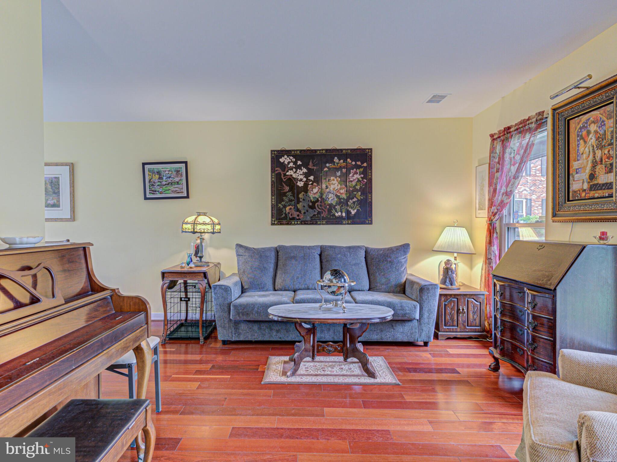 801 Mosby Hollow Dr