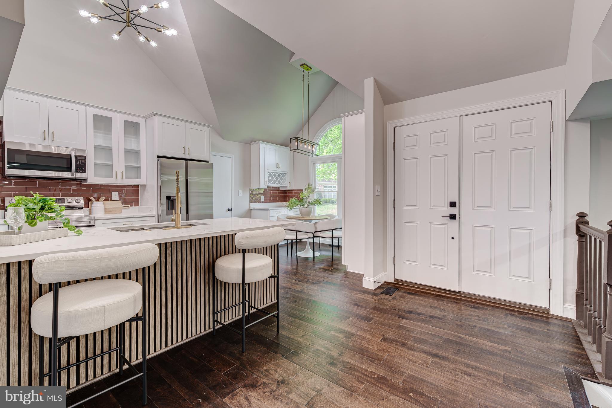 5275 Dunleigh Dr