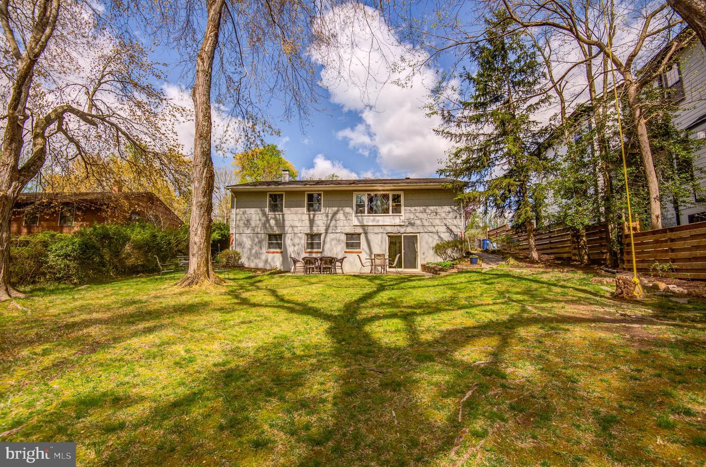 111 Casmar St SE