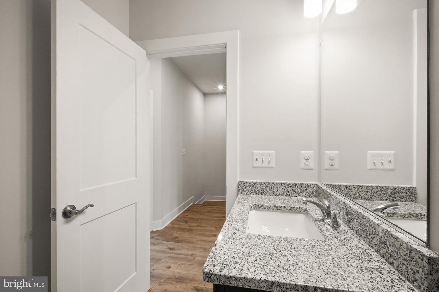 2495 Liberty Loop