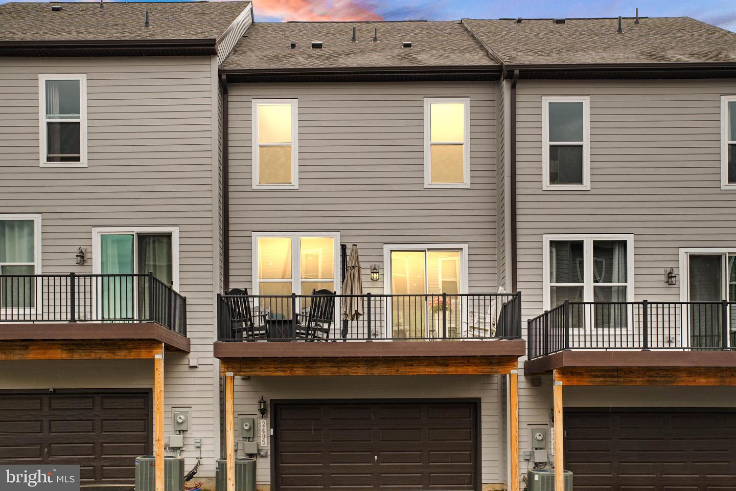 2495 Liberty Loop