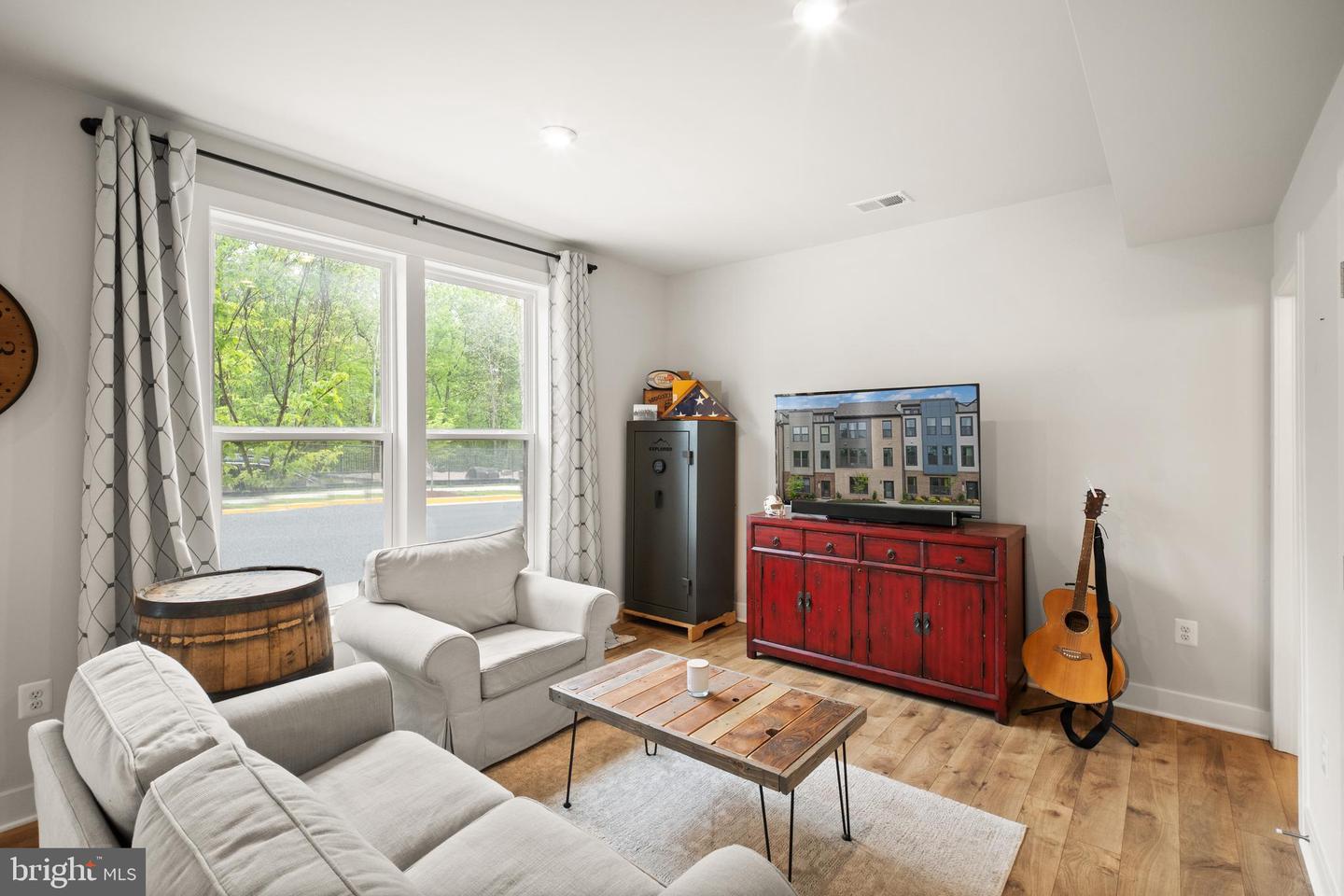 2495 Liberty Loop