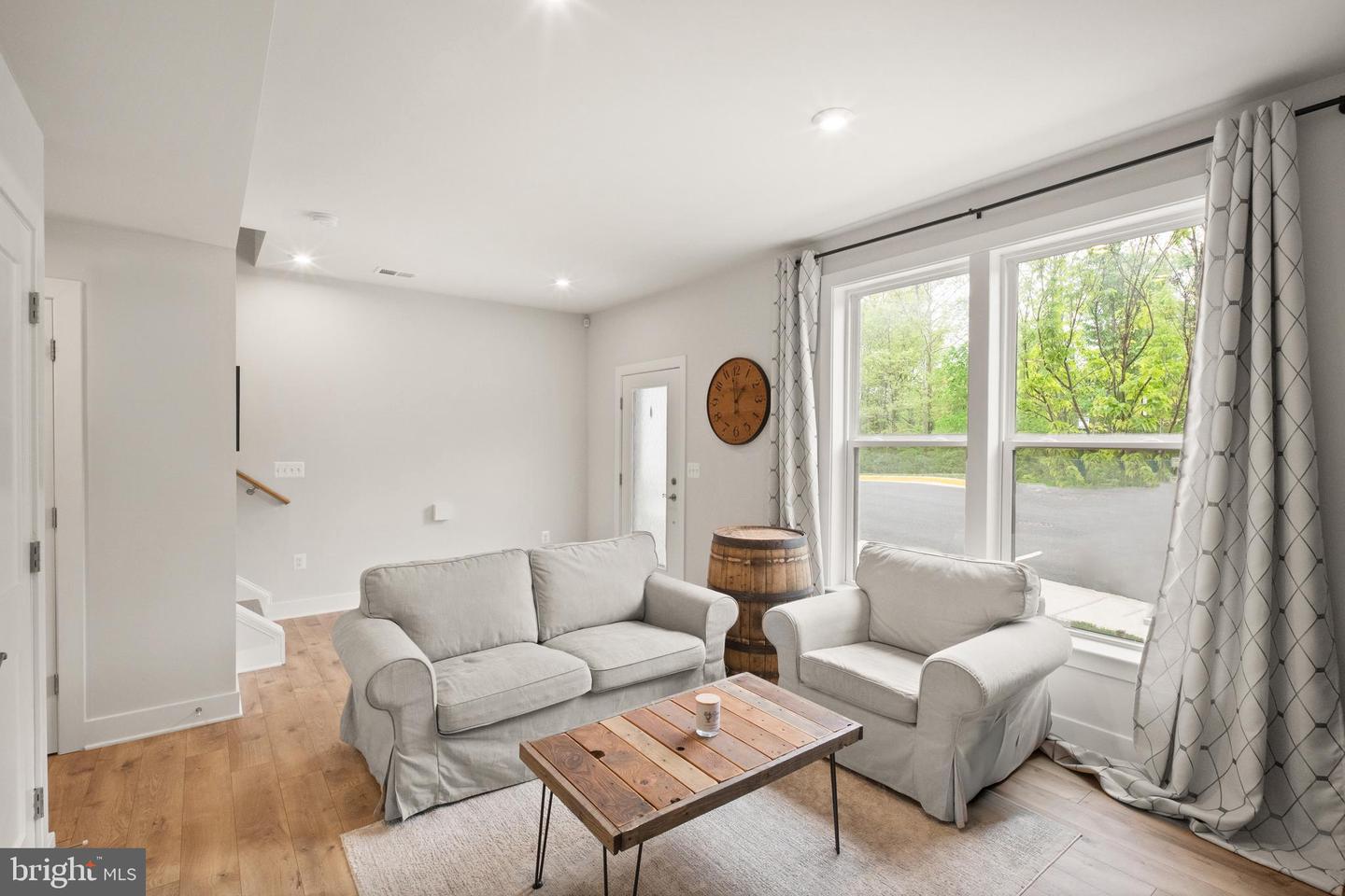 2495 Liberty Loop