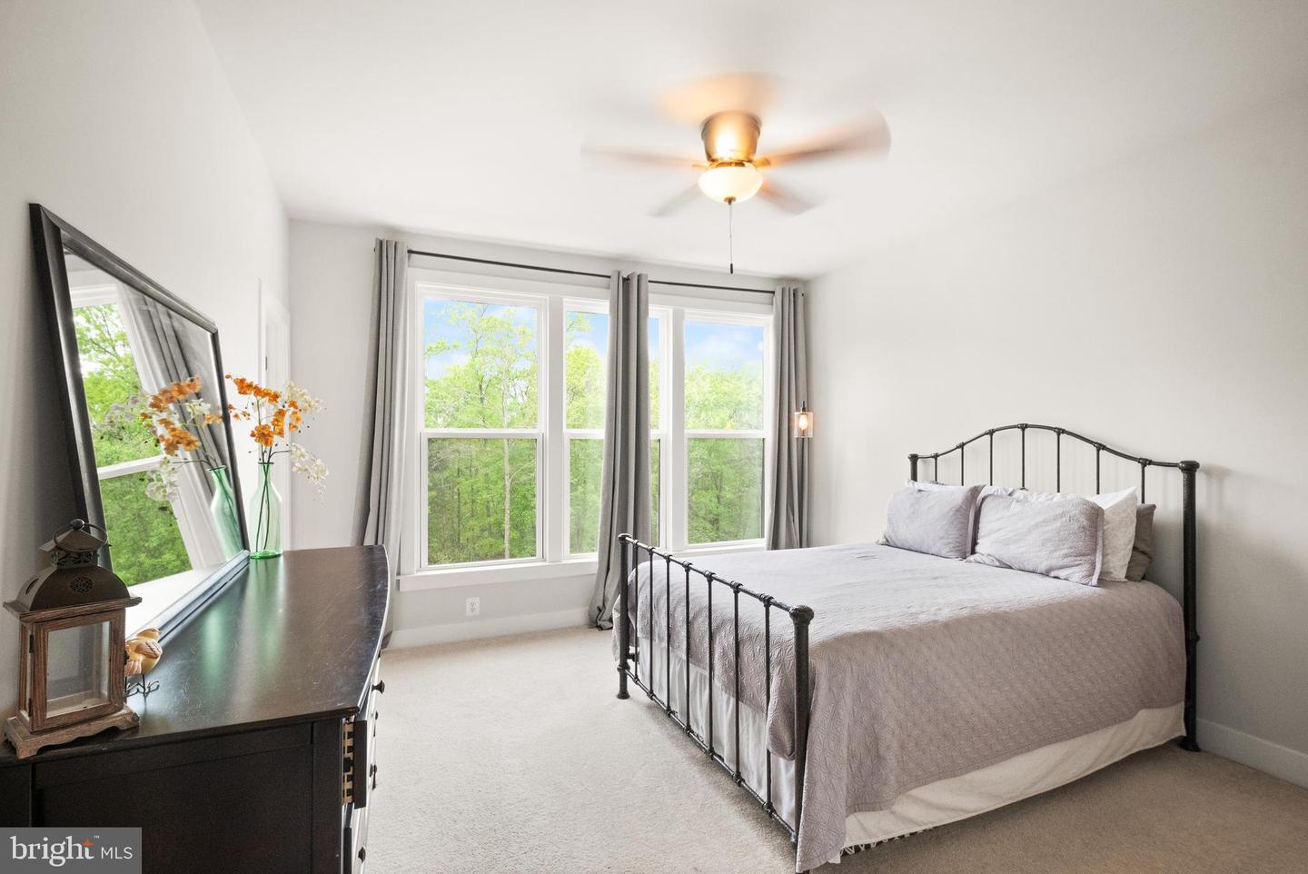 2495 Liberty Loop