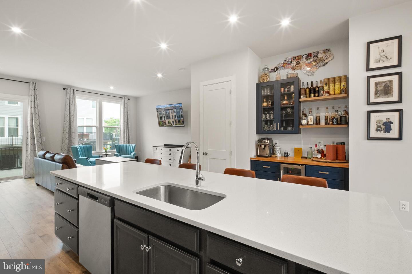 2495 Liberty Loop