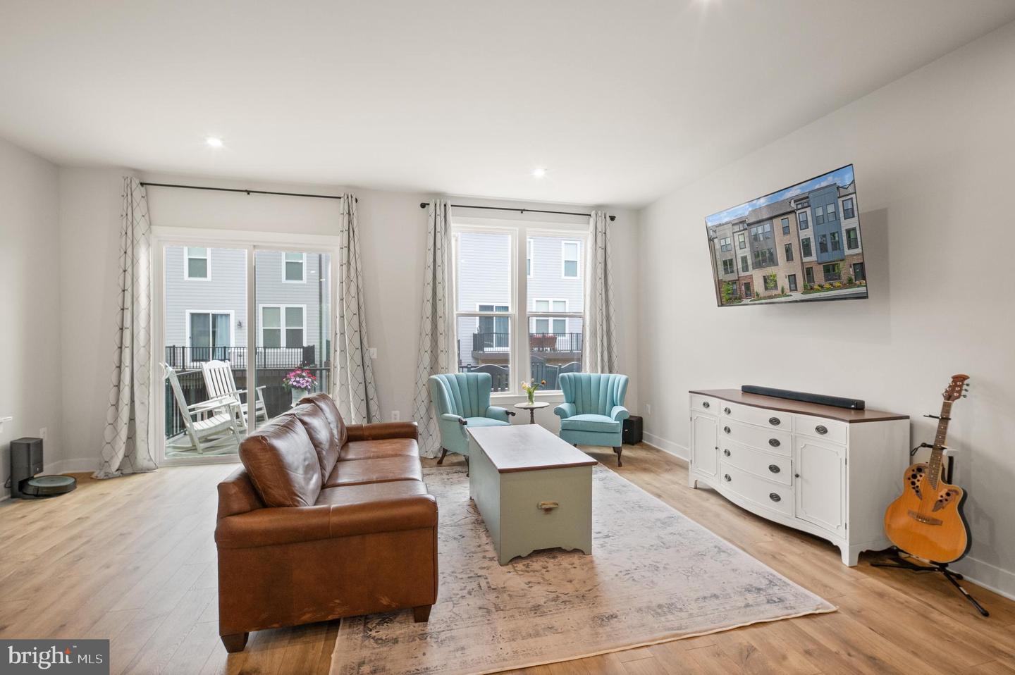 2495 Liberty Loop