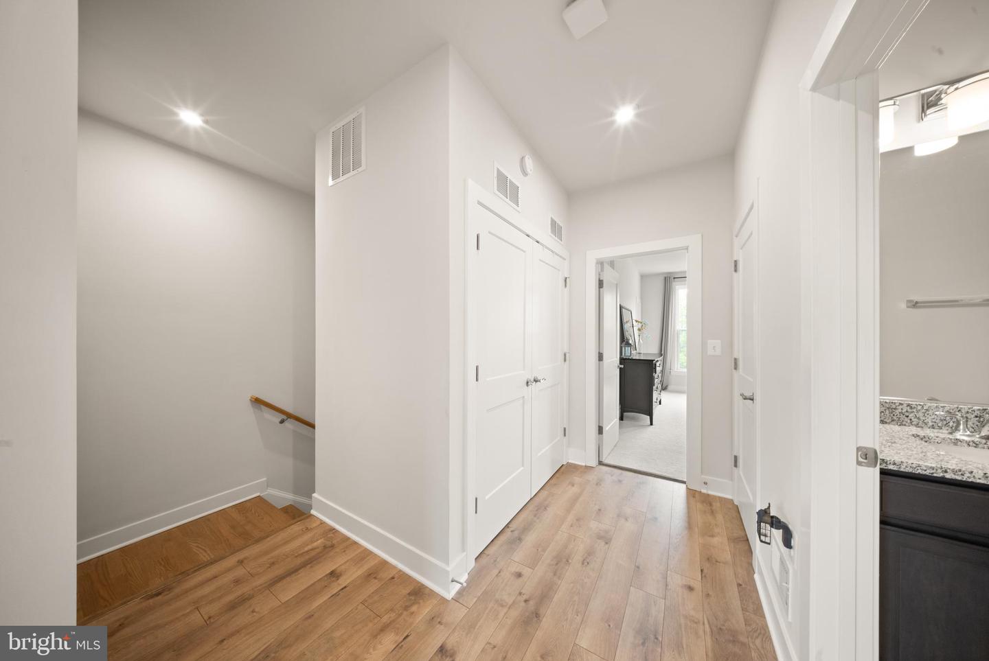 2495 Liberty Loop