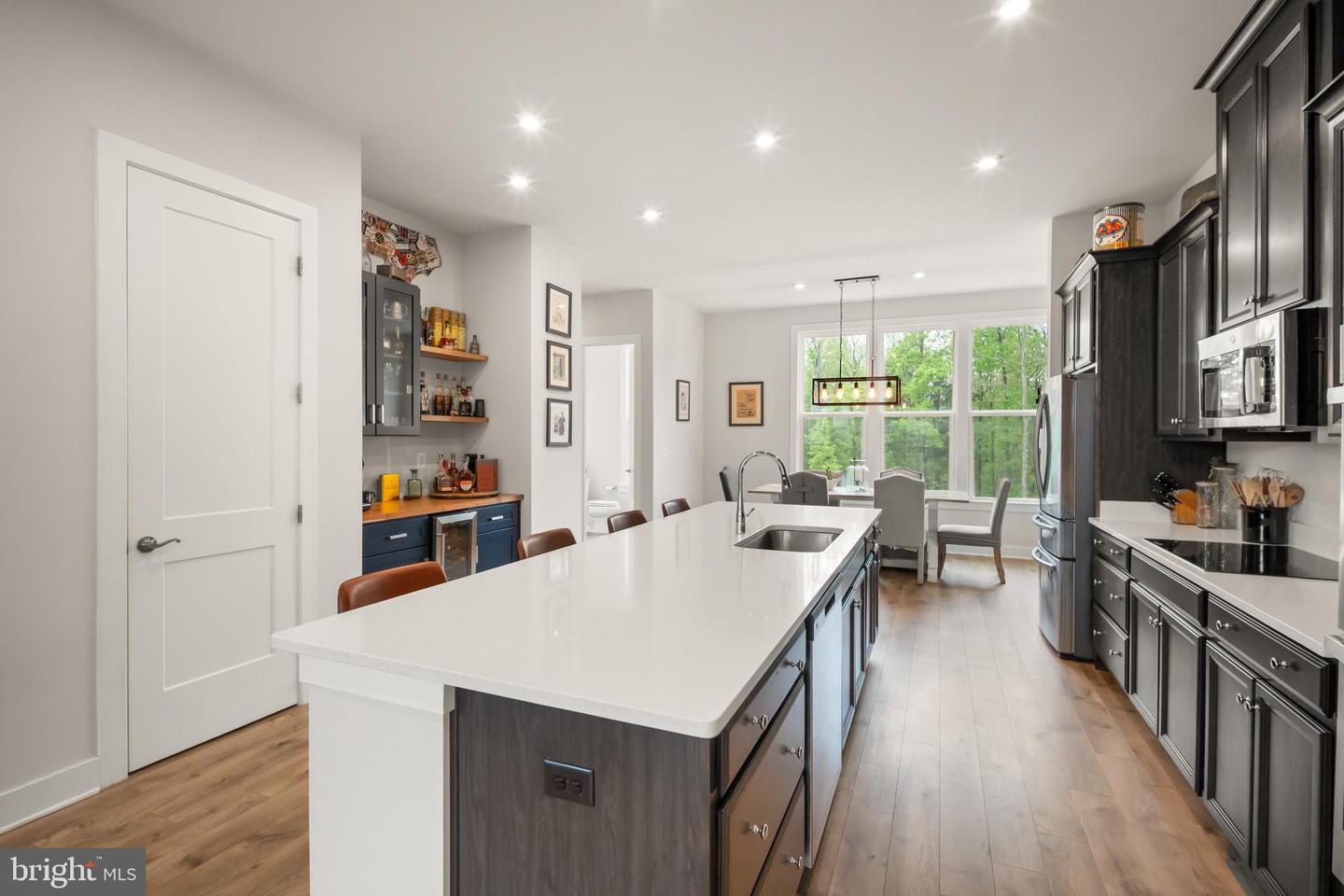 2495 Liberty Loop