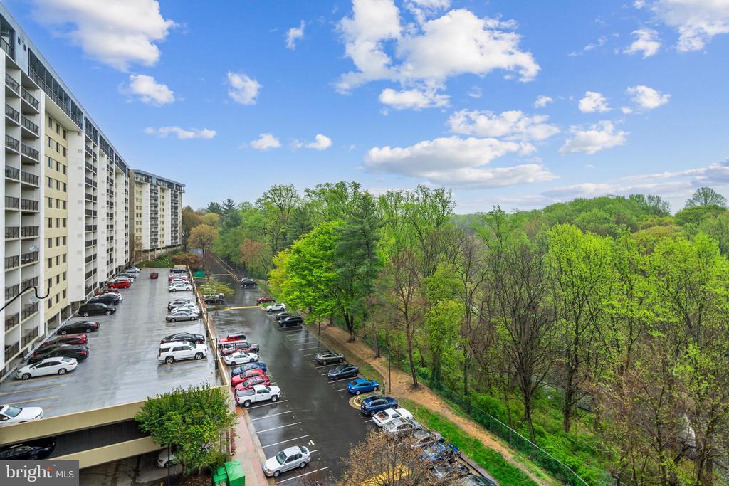 3800 Powell Ln #703