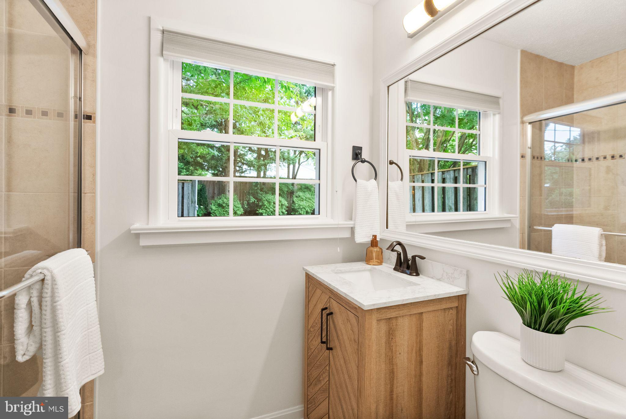 13120 Pennypacker Ln