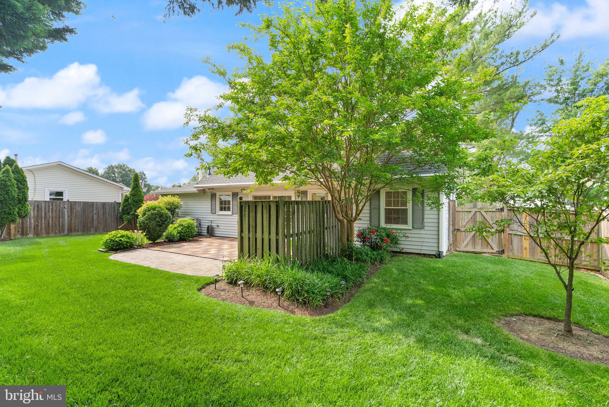 13120 Pennypacker Ln