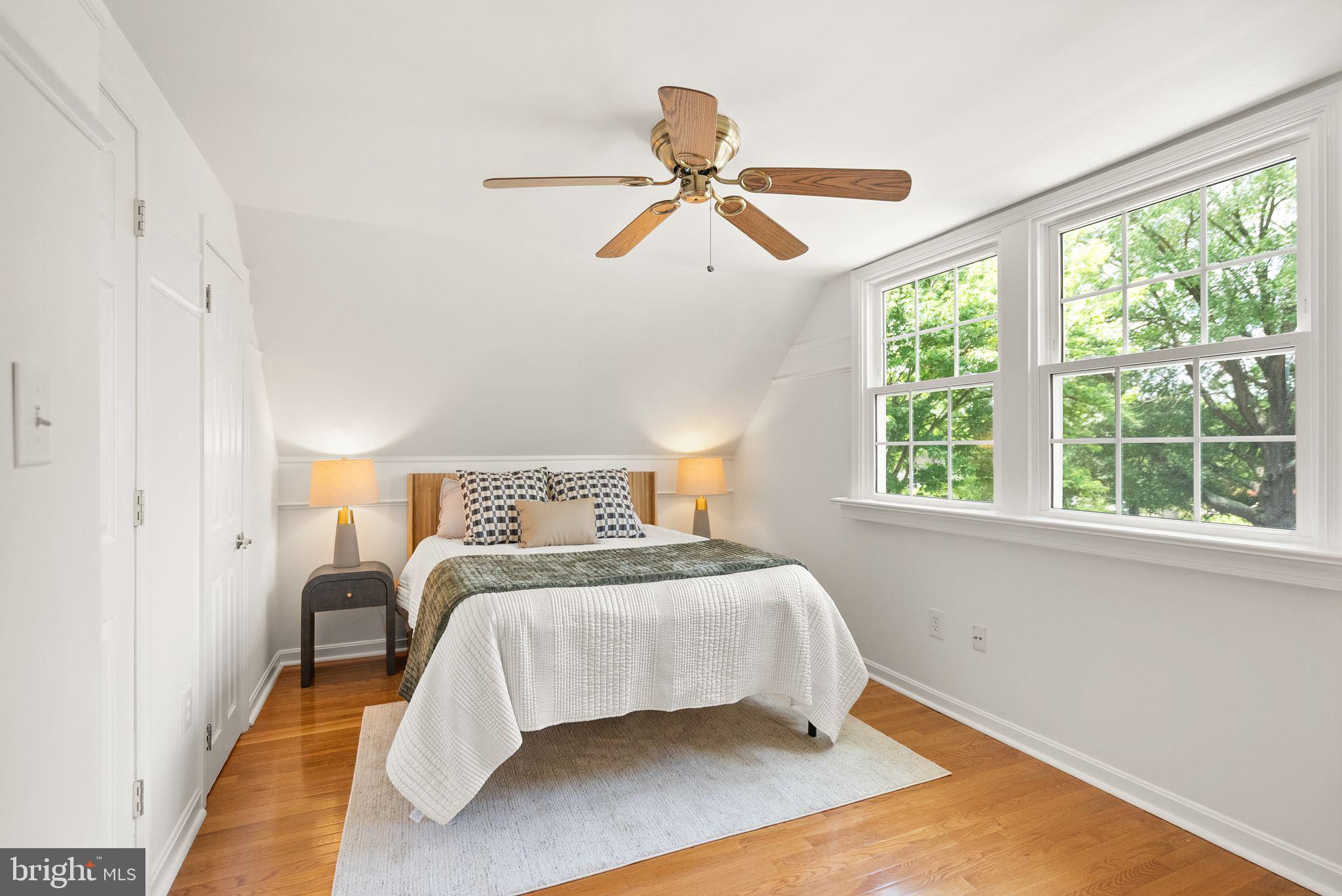 13120 Pennypacker Ln