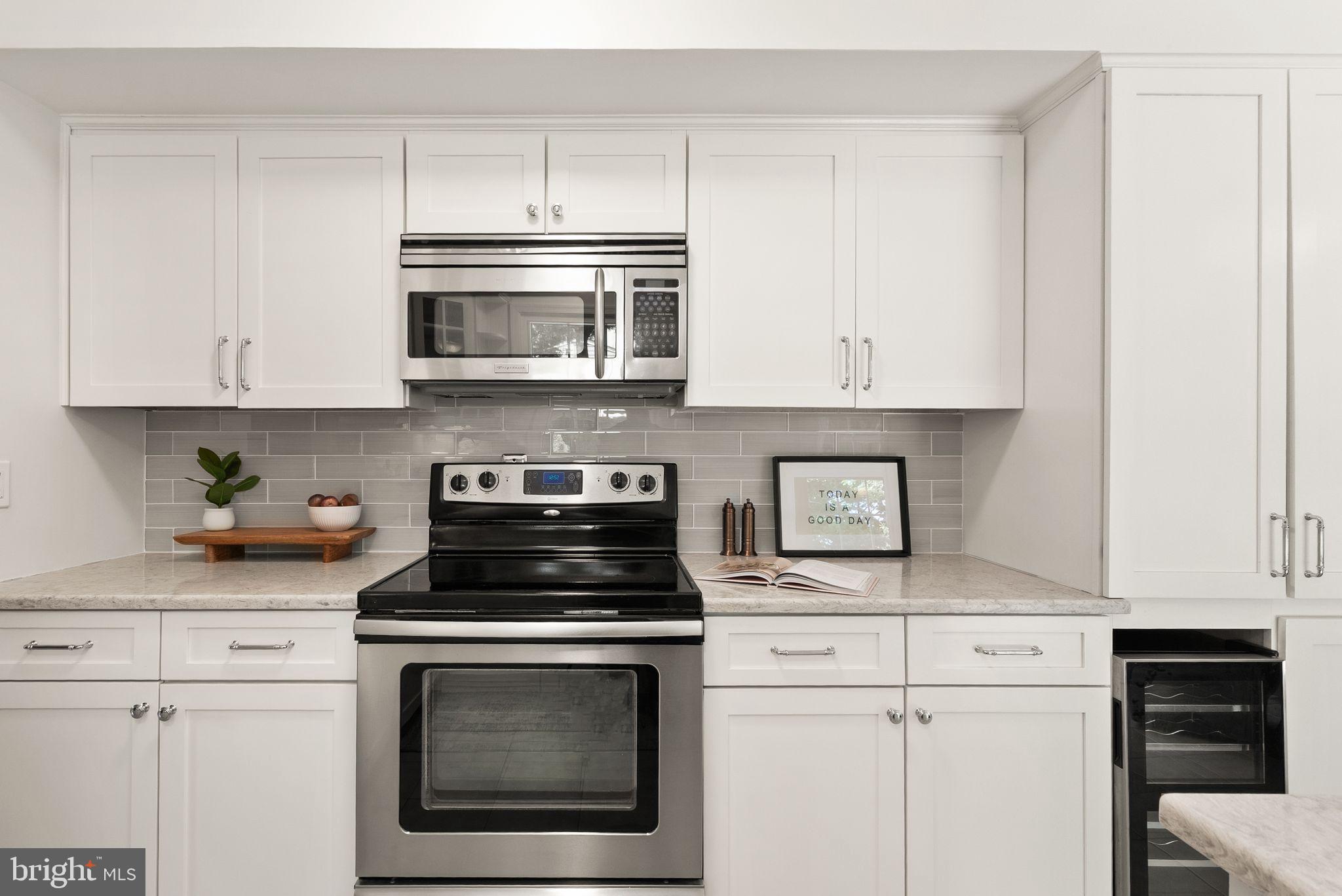 13120 Pennypacker Ln