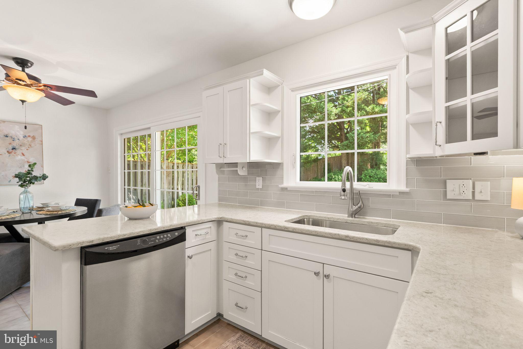 13120 Pennypacker Ln