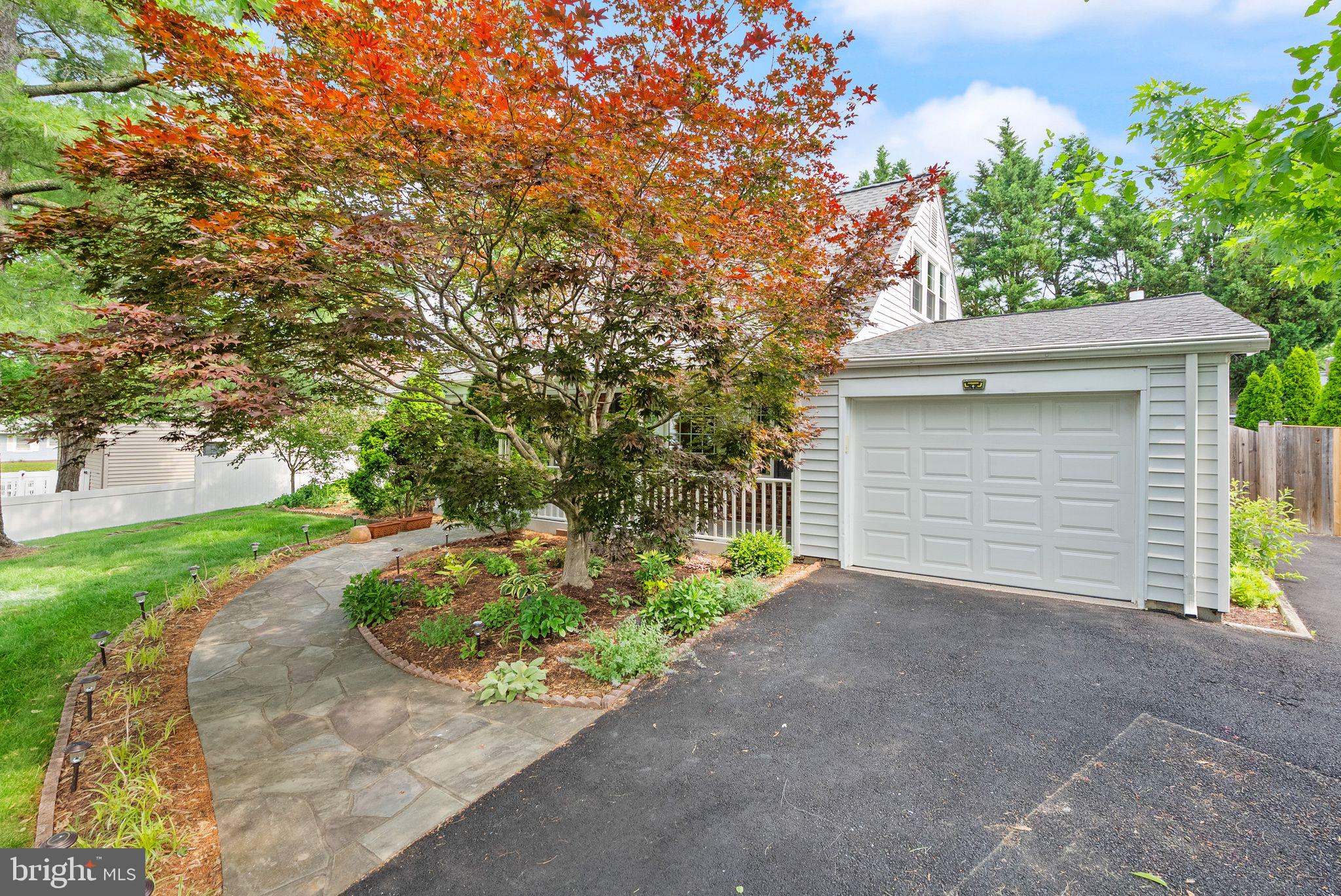 13120 Pennypacker Ln