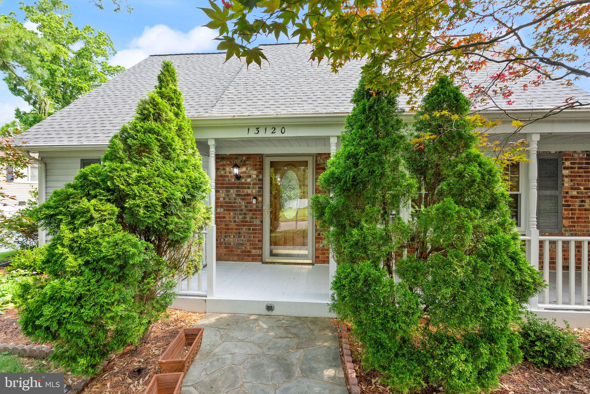 13120 Pennypacker Ln