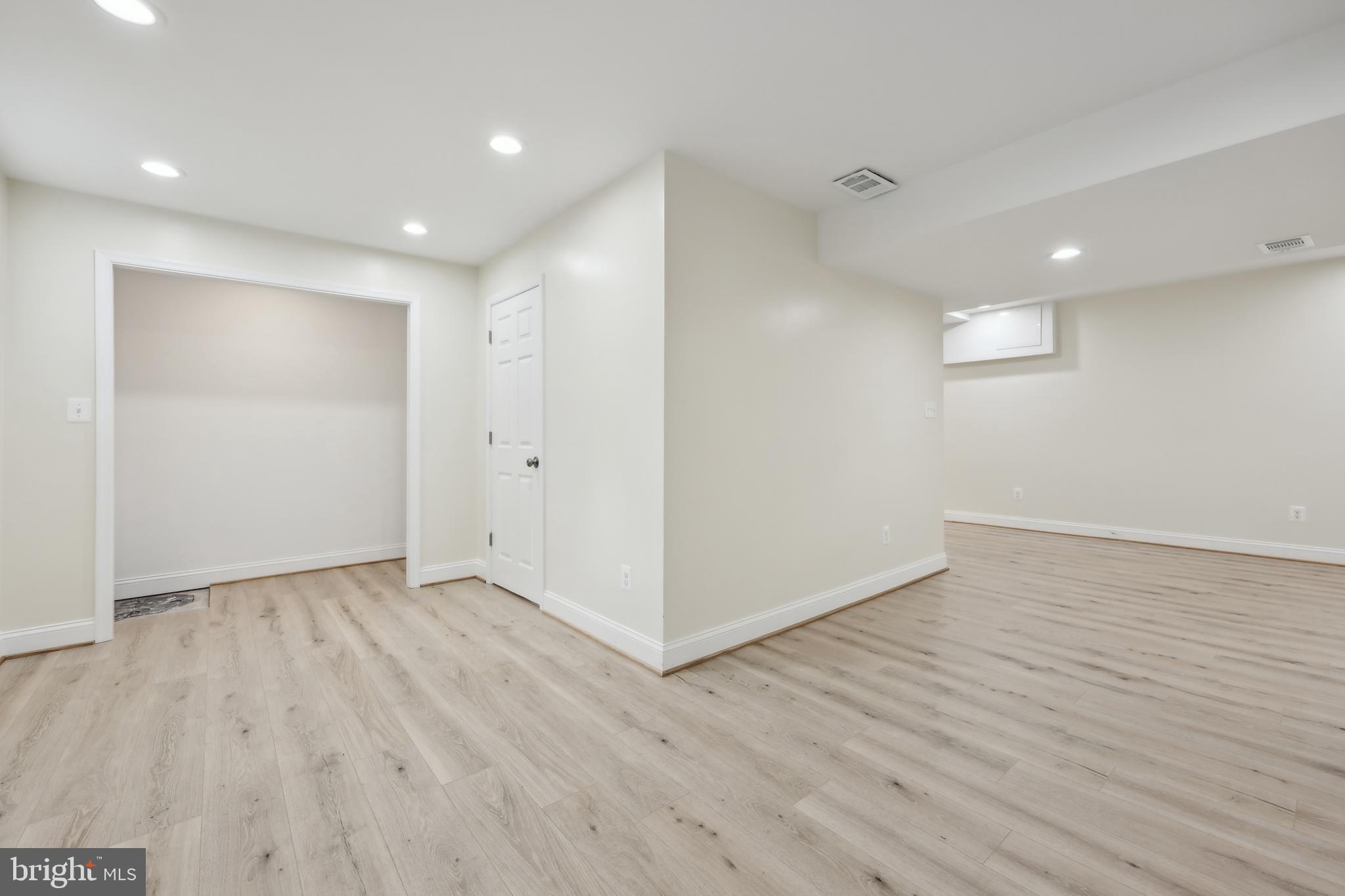 4907 Chanticleer Ave