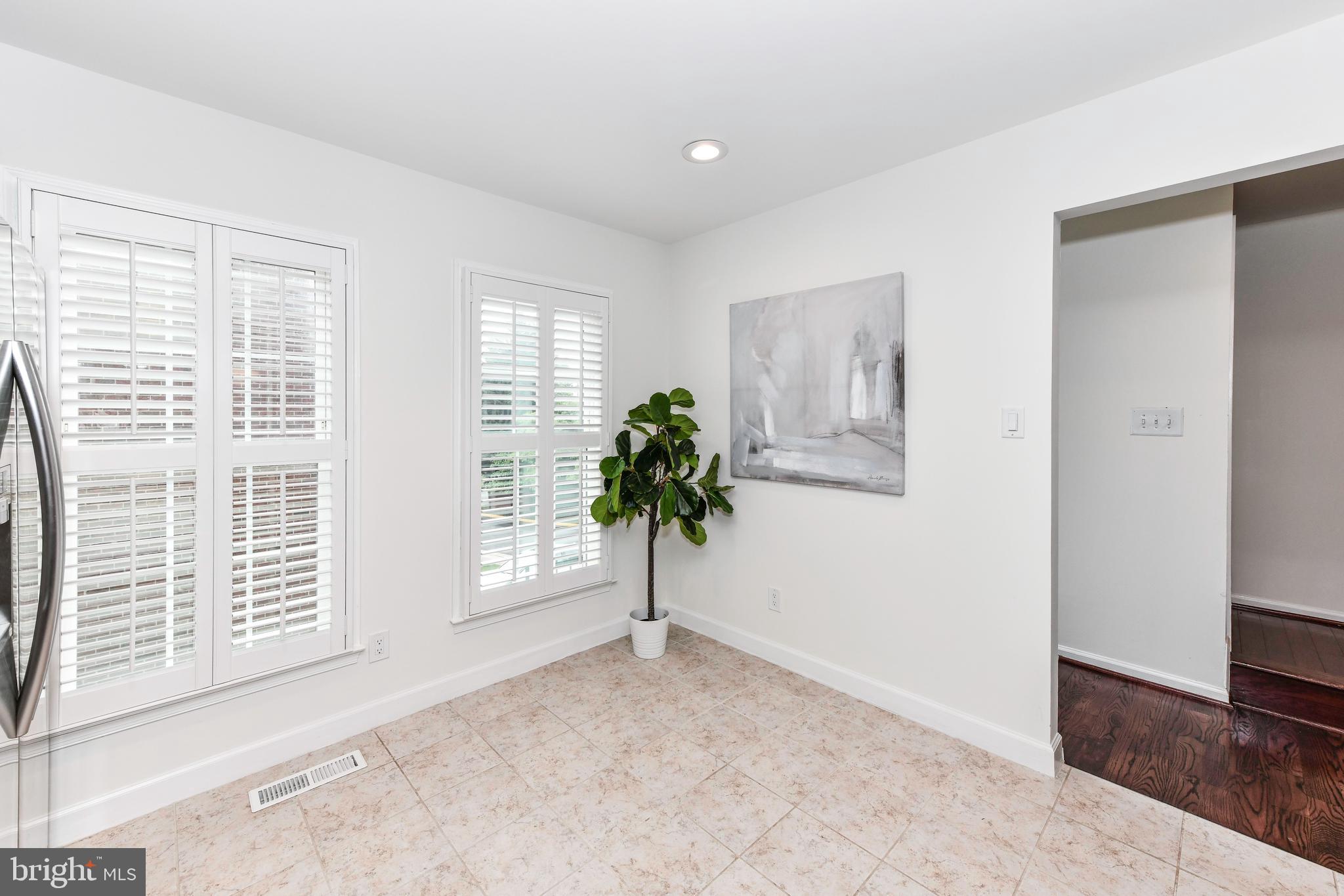 9644 Sutton Green Ct